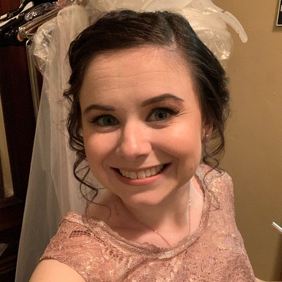 Meet your Posher, Kasey - Picture 2 of 4